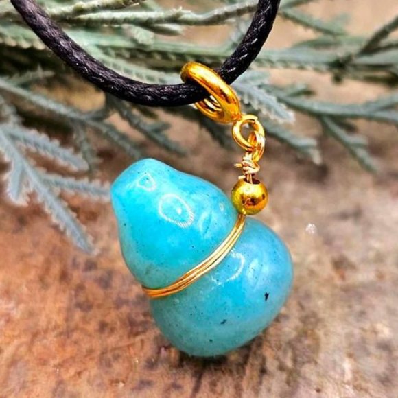 Beautiful Nature Amazonite Blessing Gourd Gold Accent Pendant Necklace - Picture 1 of 10
